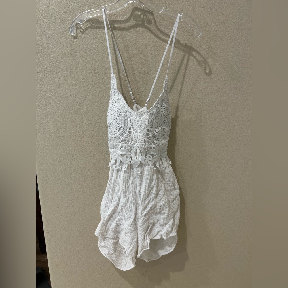Blue B White Lace Romper L